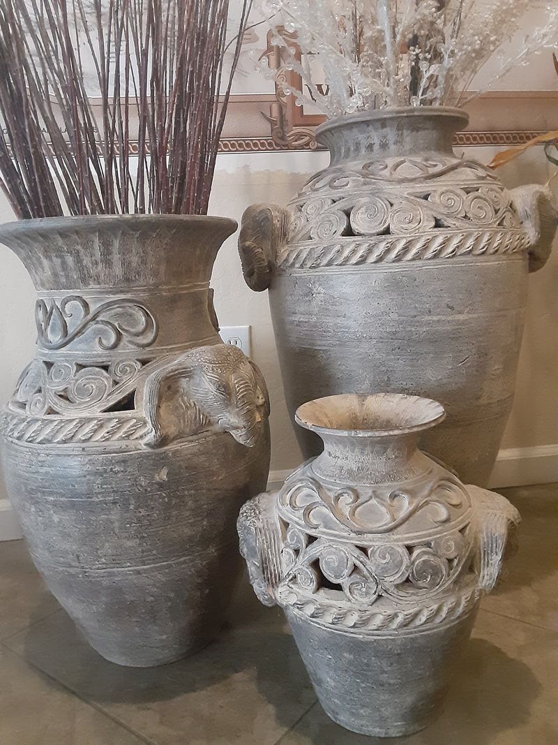 Matching pottery set